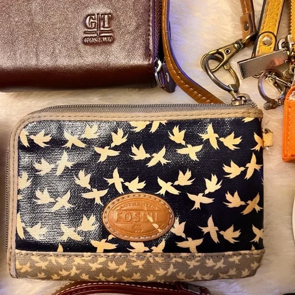 Bundled Wallets and Sunglasses Cases - Picture 4 of 7